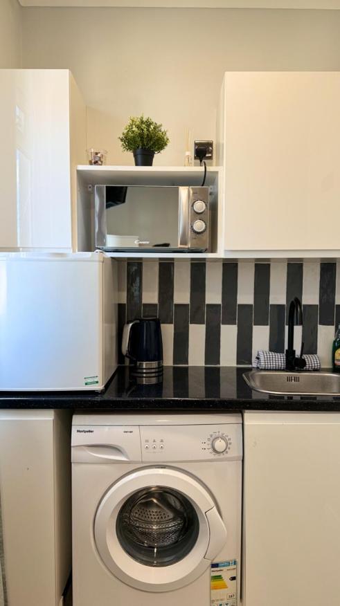 Flat In Acton Apartment London