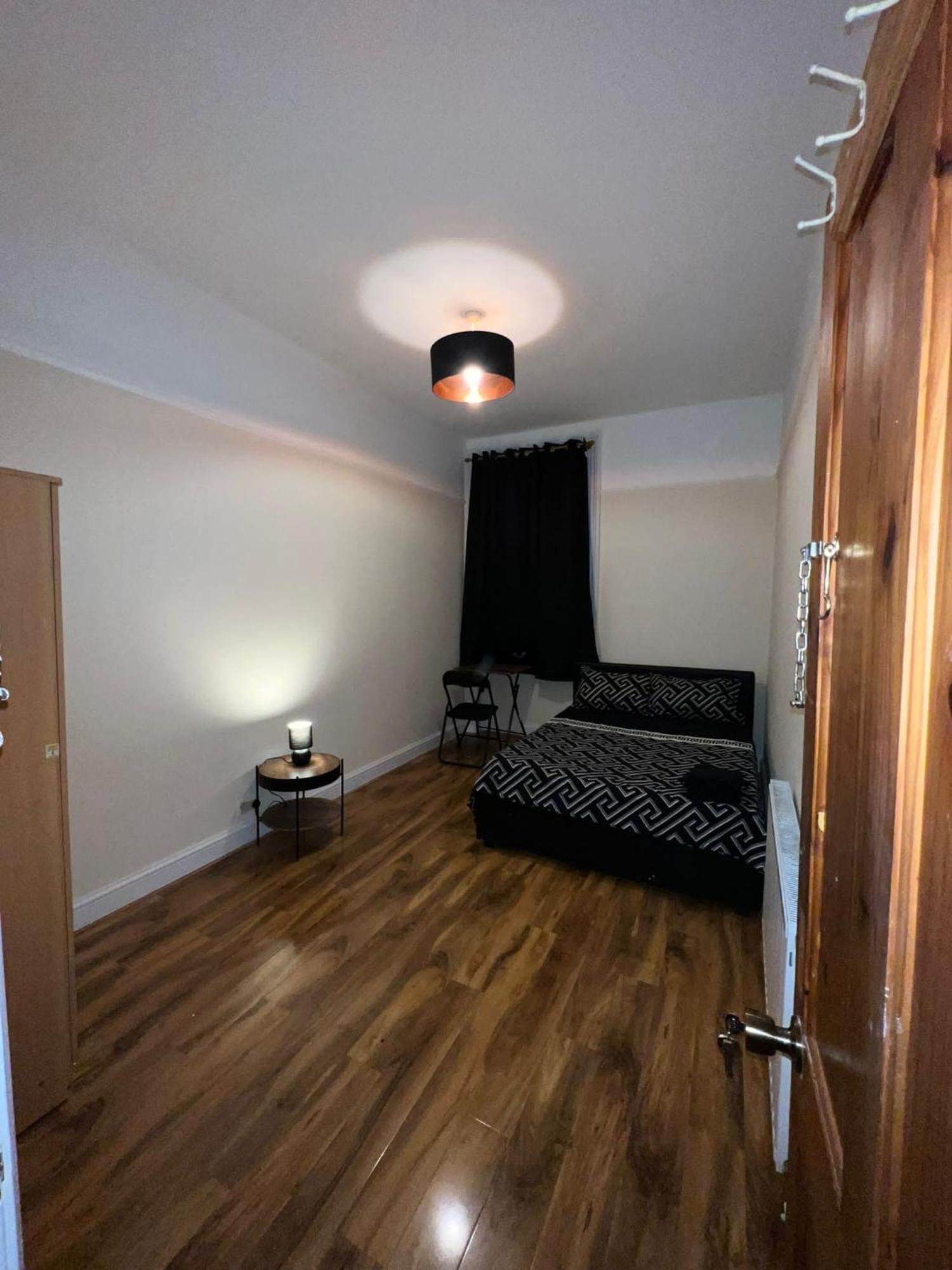 Guest house 3 Bedroom *
