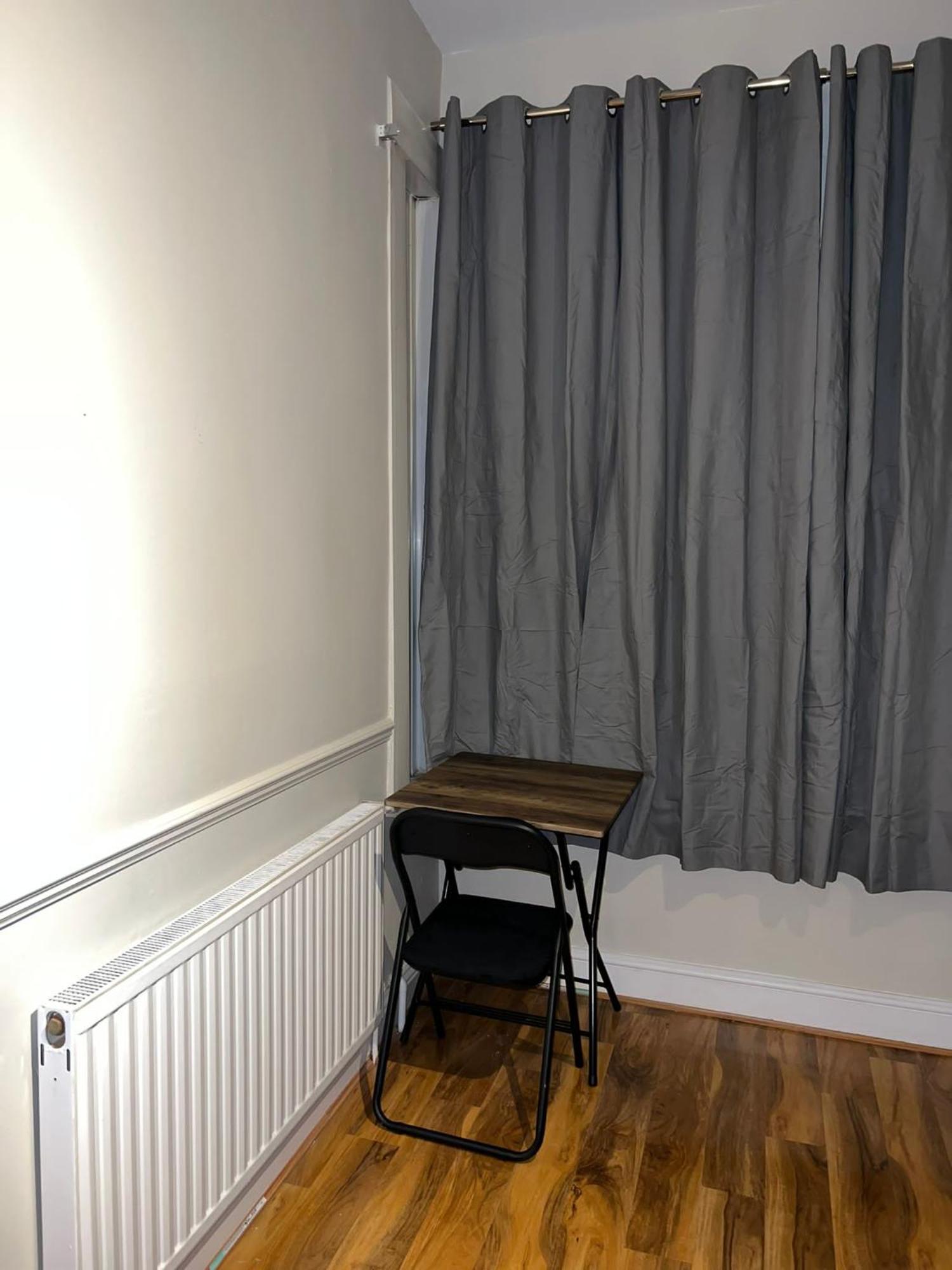 3 Bedroom * London