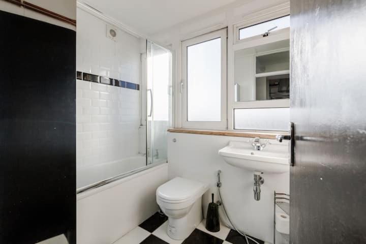 Guestready - Stylish Skyline Views, Apartment London