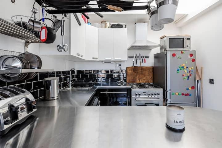 Apartment Guestready - Stylish Skyline Views, London