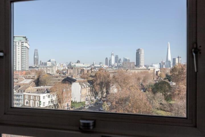 Guestready - Stylish Skyline Views, *