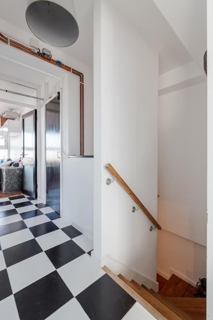 Guestready - Stylish Skyline Views, London