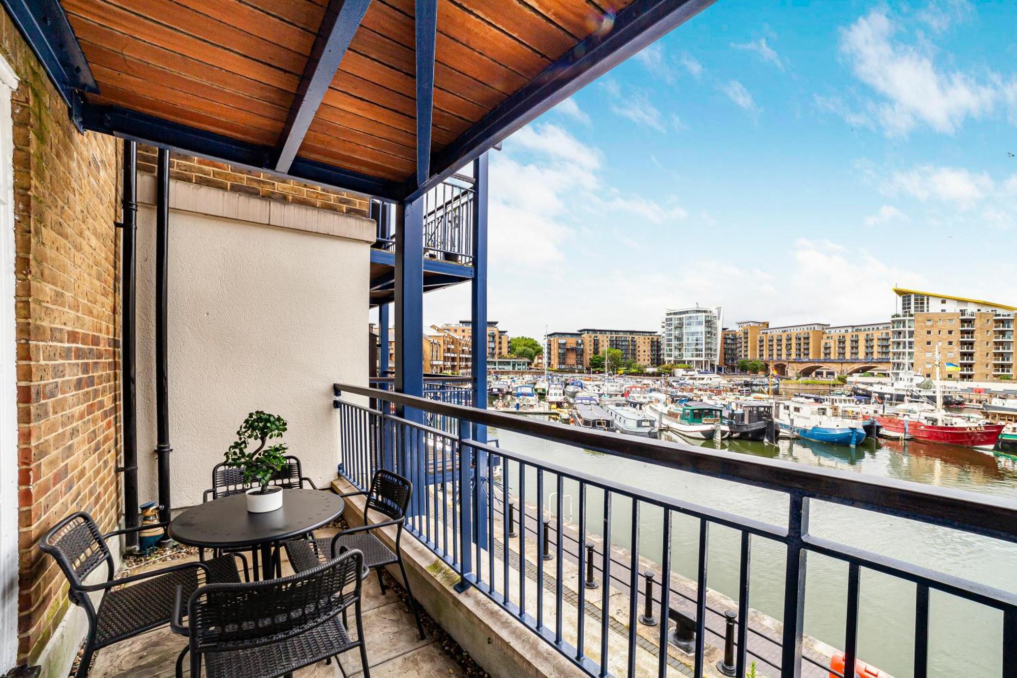 The Canary Wharf Flat Apartment