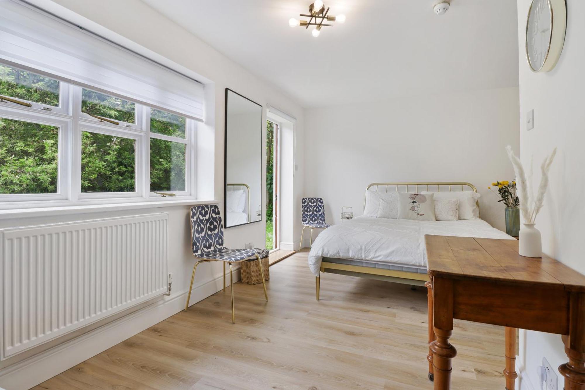 Finsbury Park 4* London
