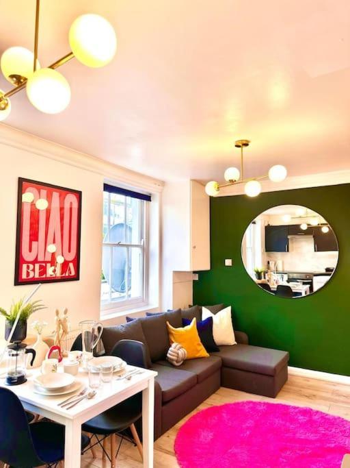 Stylish Apartment London