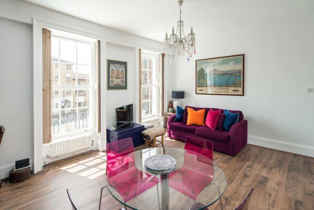 Artists Comfy Home, Near Camden Market Apartment