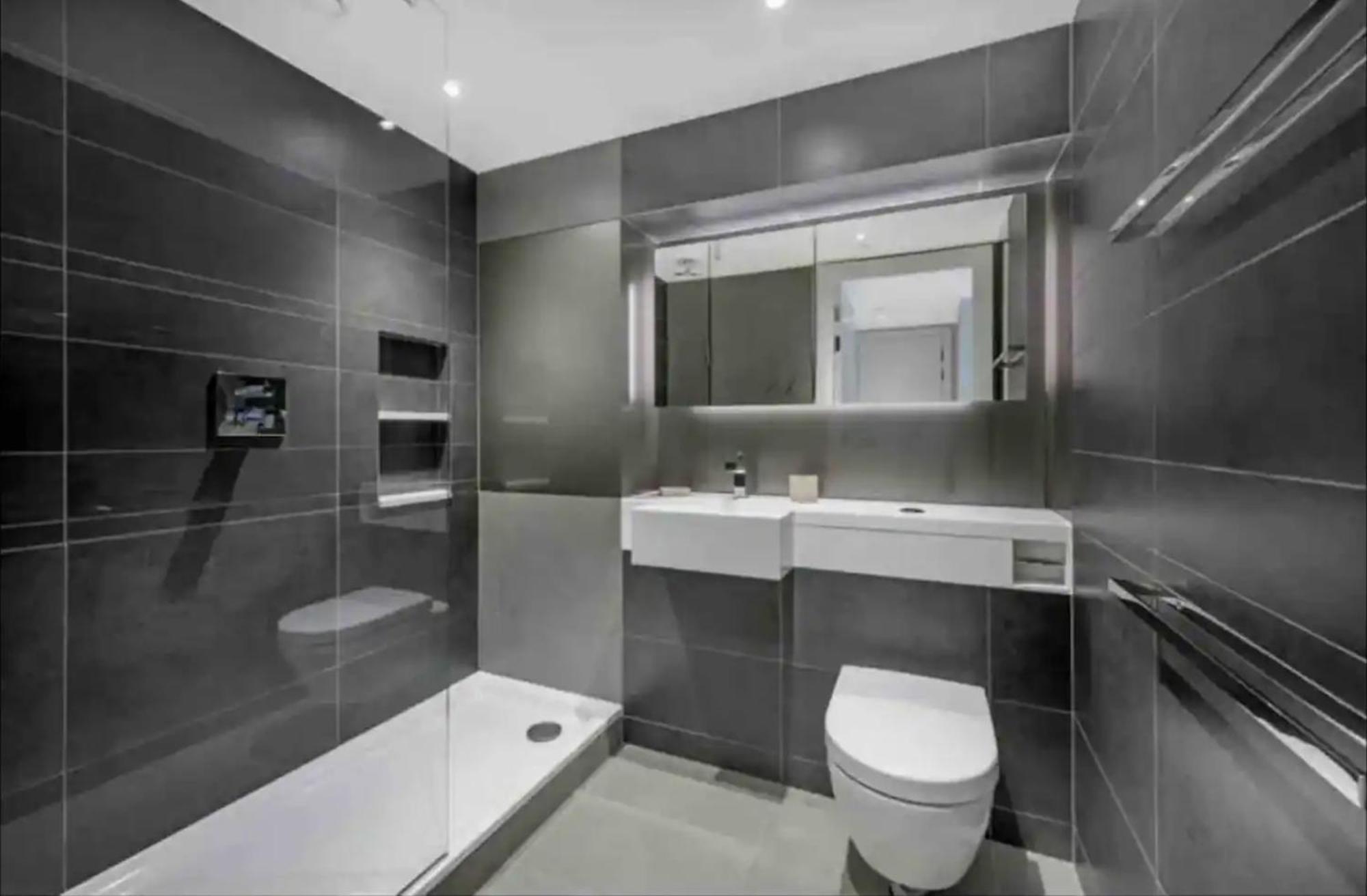 Bps Thames Riverside Apartment *