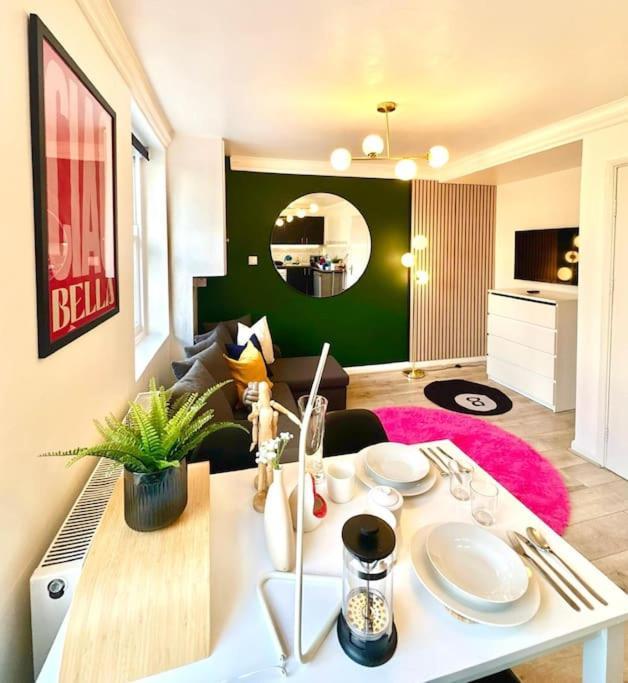 Stylish Apartment London