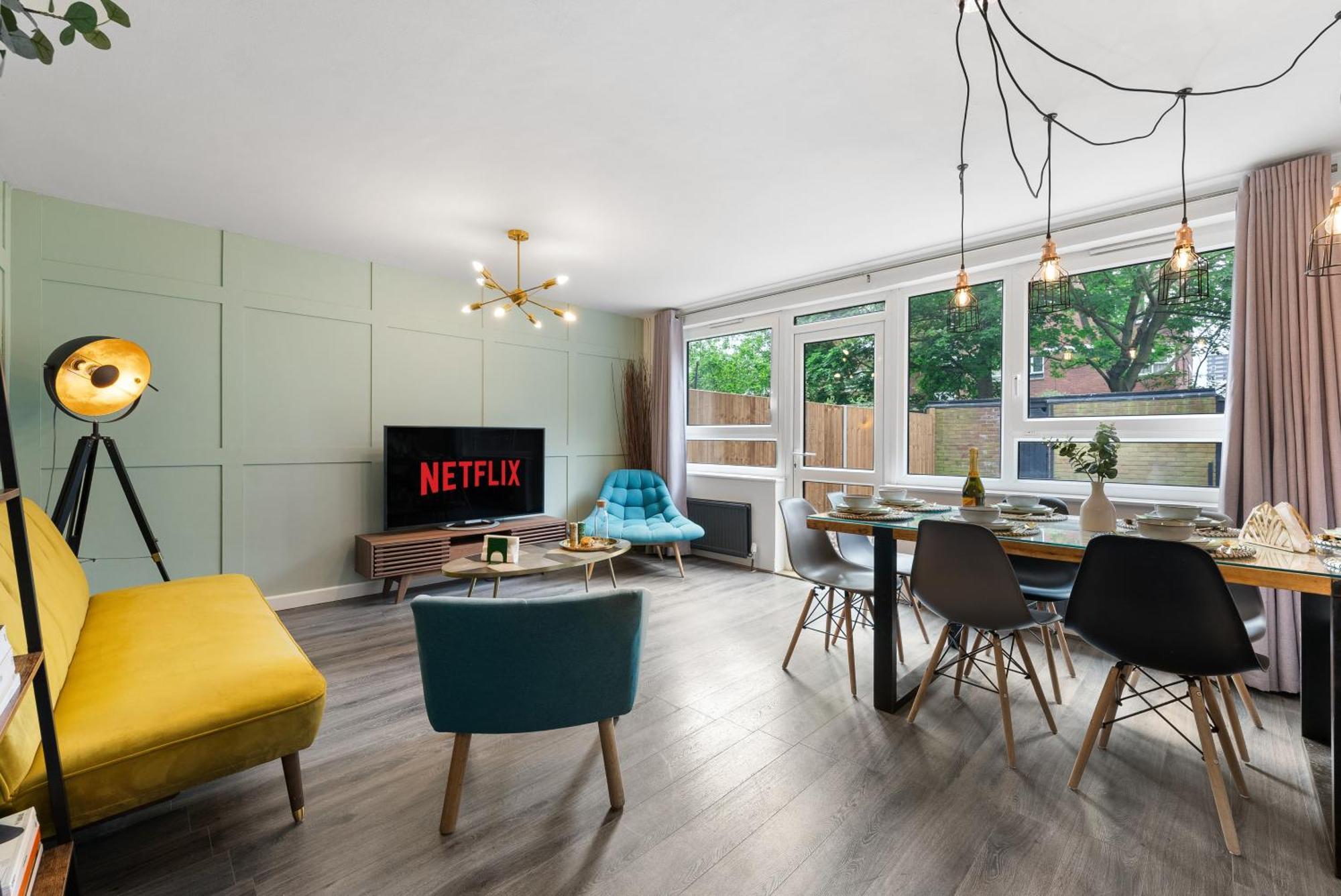 Spacious 3 Bedroom Whitechapel With Garden By Gold London