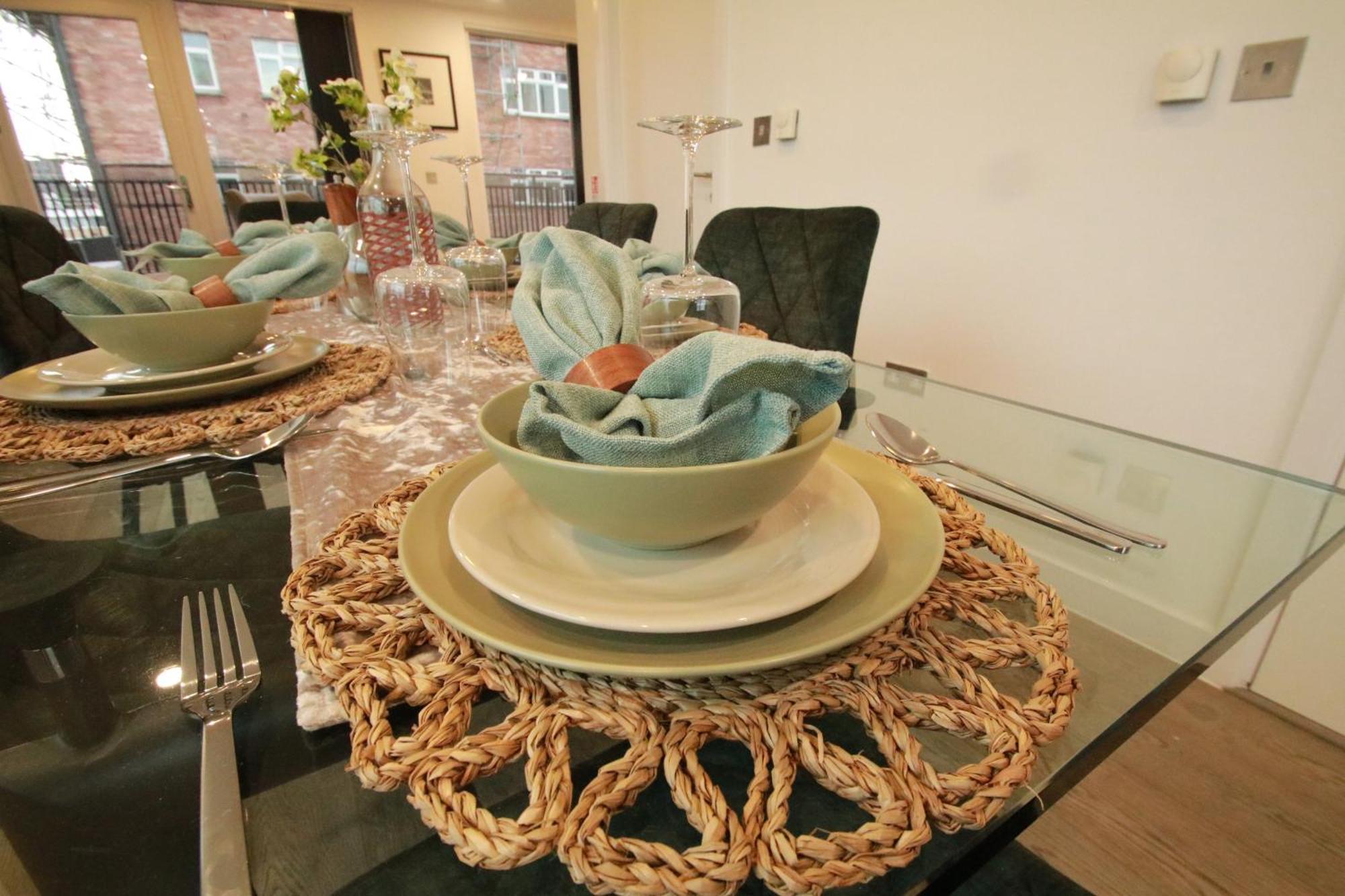 Ft5 Penthouse Apartment London
