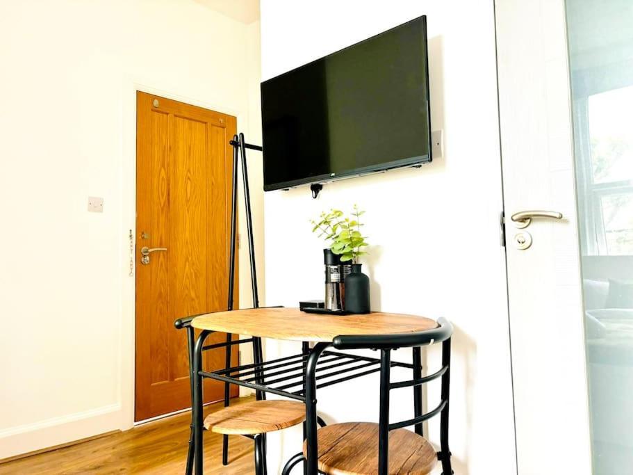 Apartamento Zee Homes W6