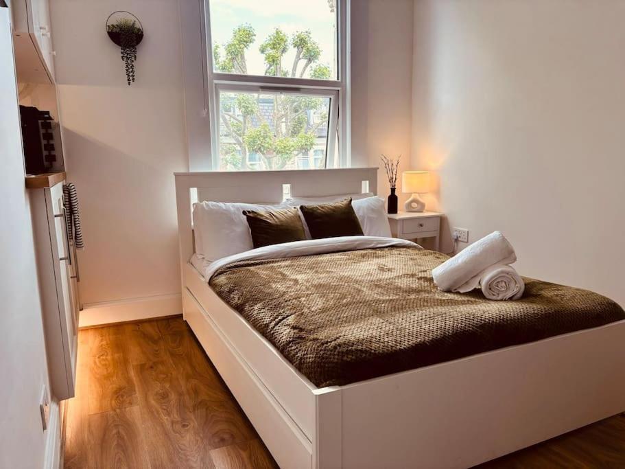 Zee Homes W6