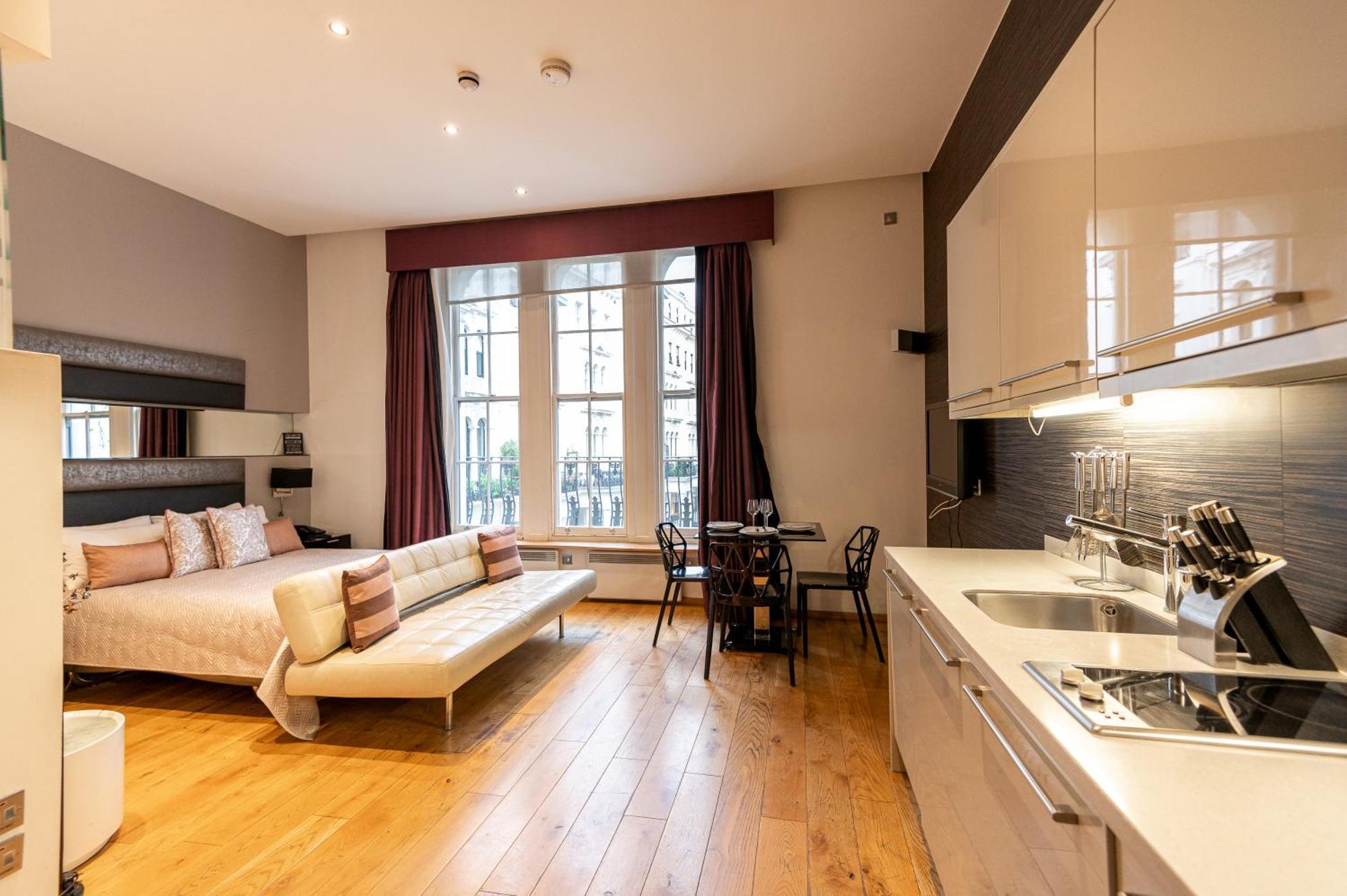 Space Aparthotel