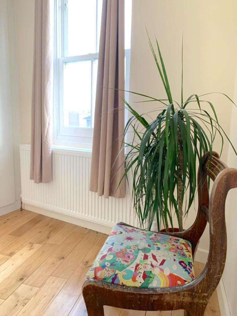 London's East End 2 Bedroom Appartement Londen
