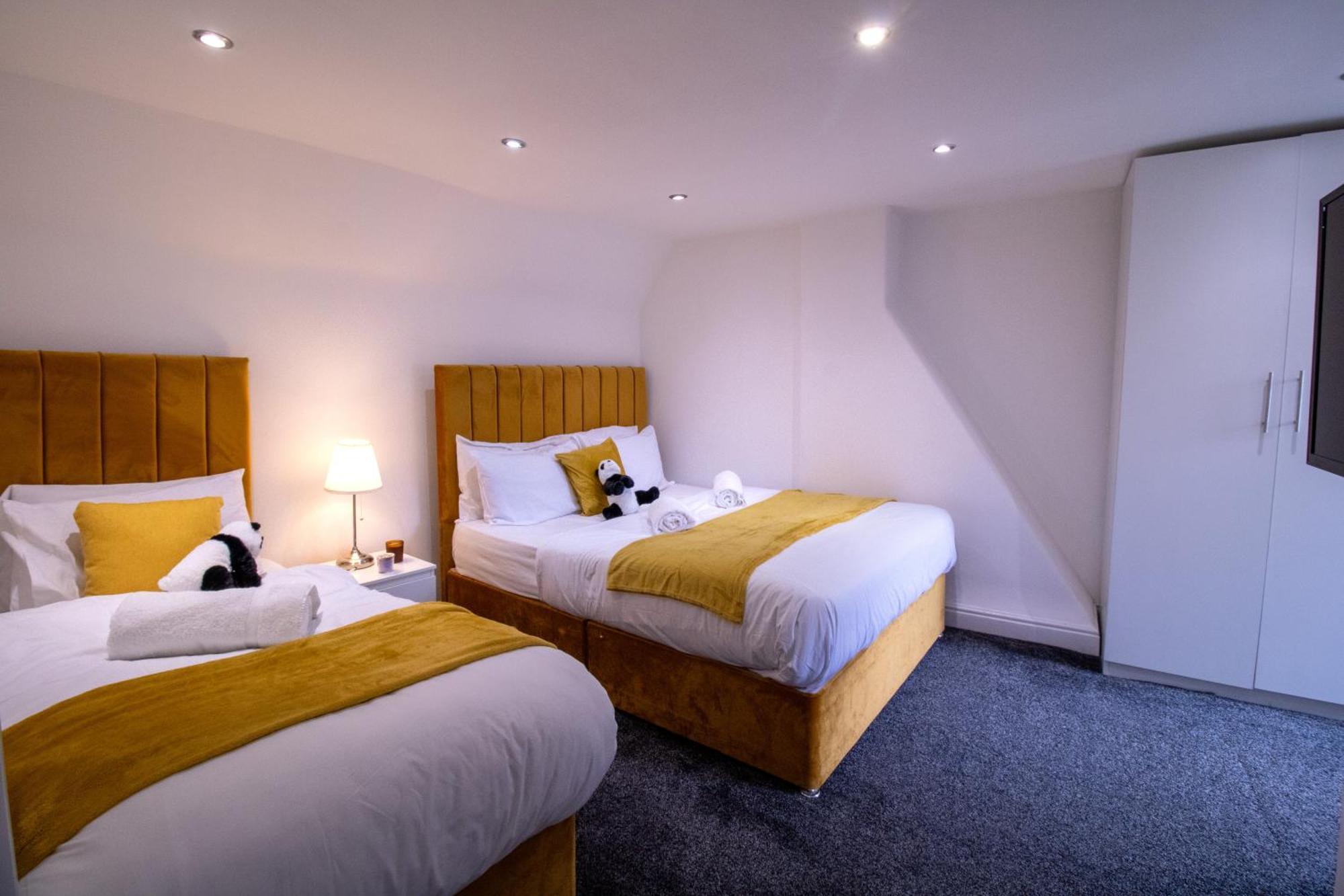 Luxurious On Oxford Street London