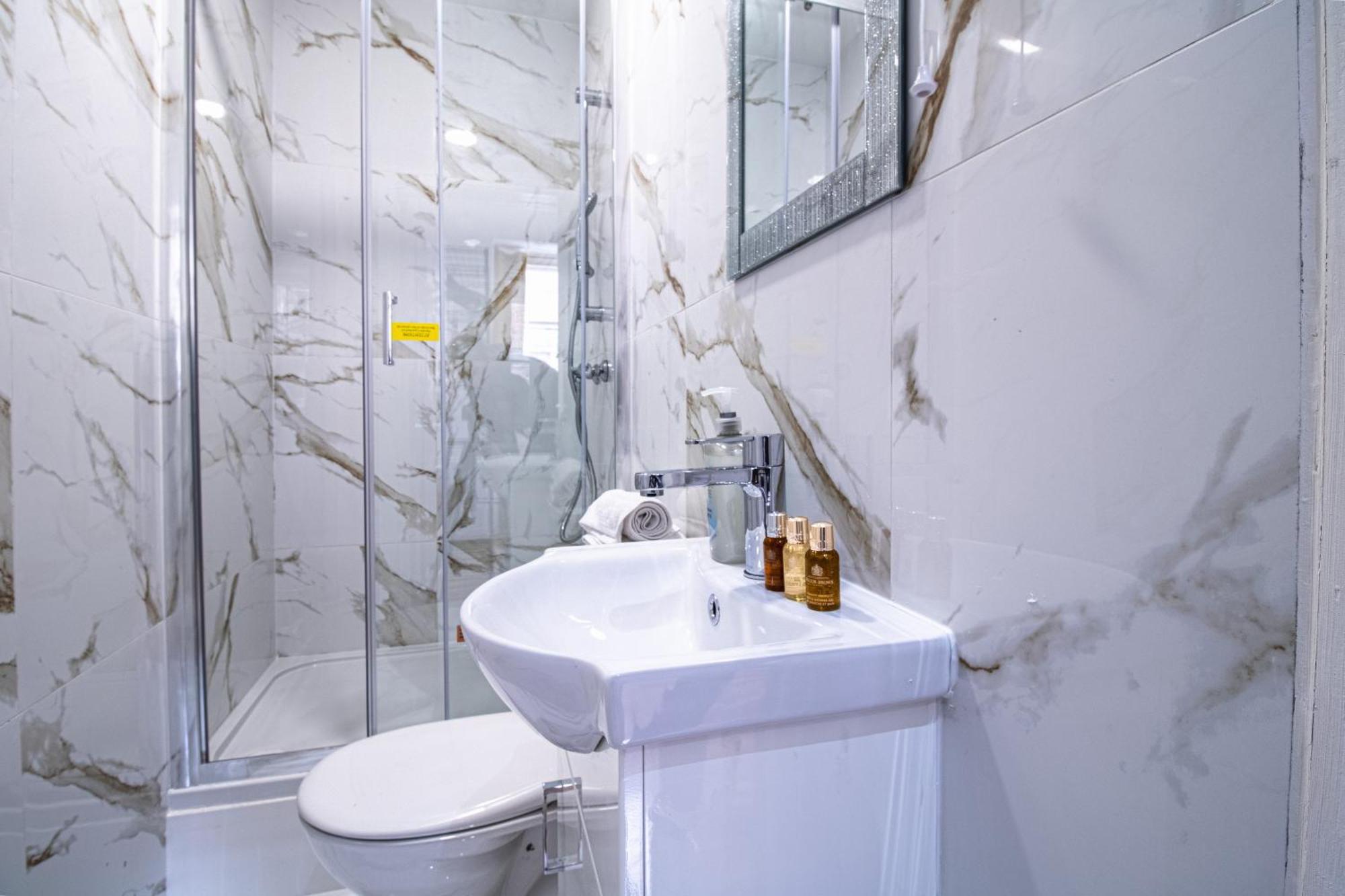 Apartamento Modern 2-bedroom On Oxford Street 8gc Londres