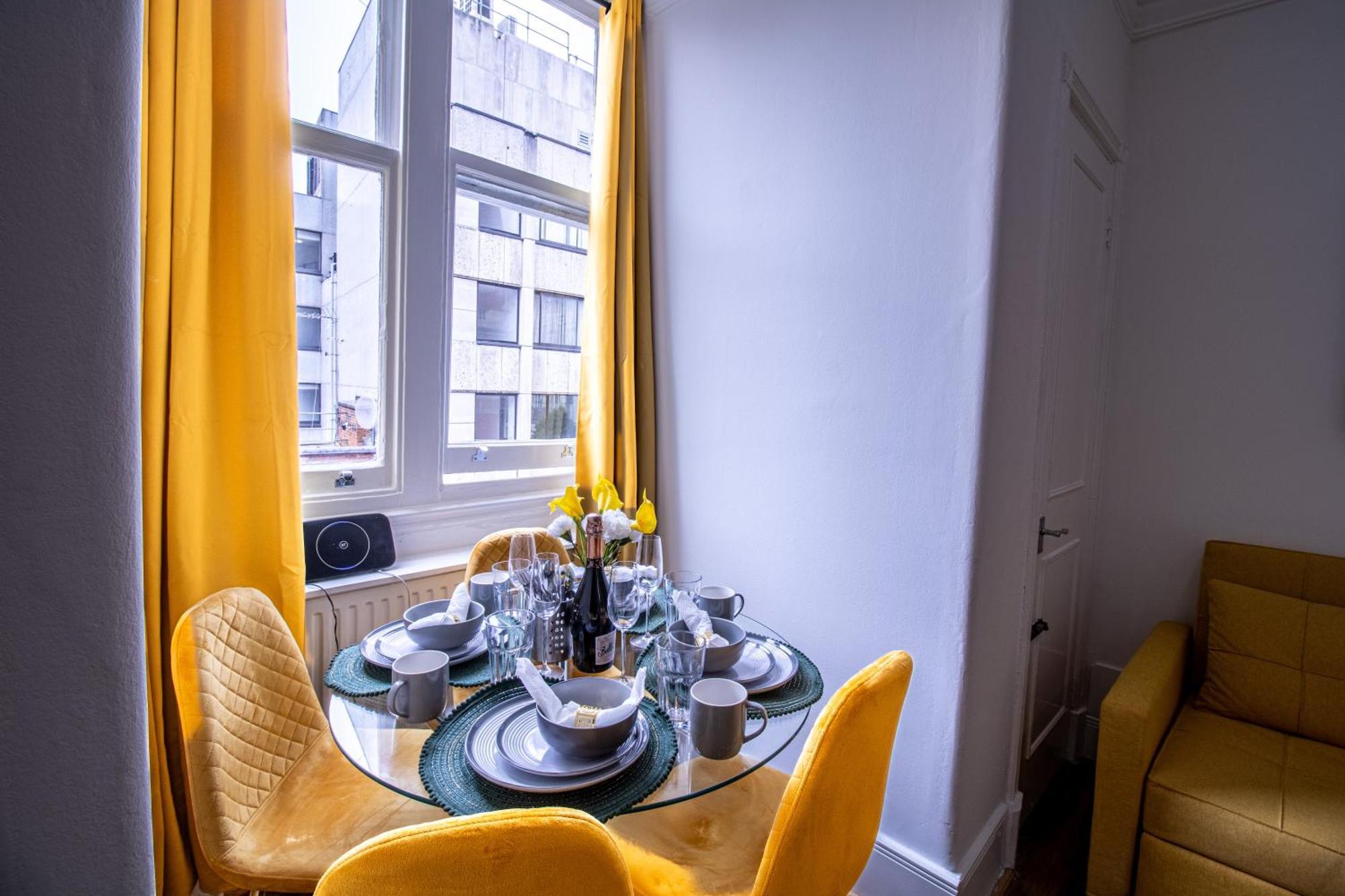 Modern 2-bedroom On Oxford Street 8gc * London