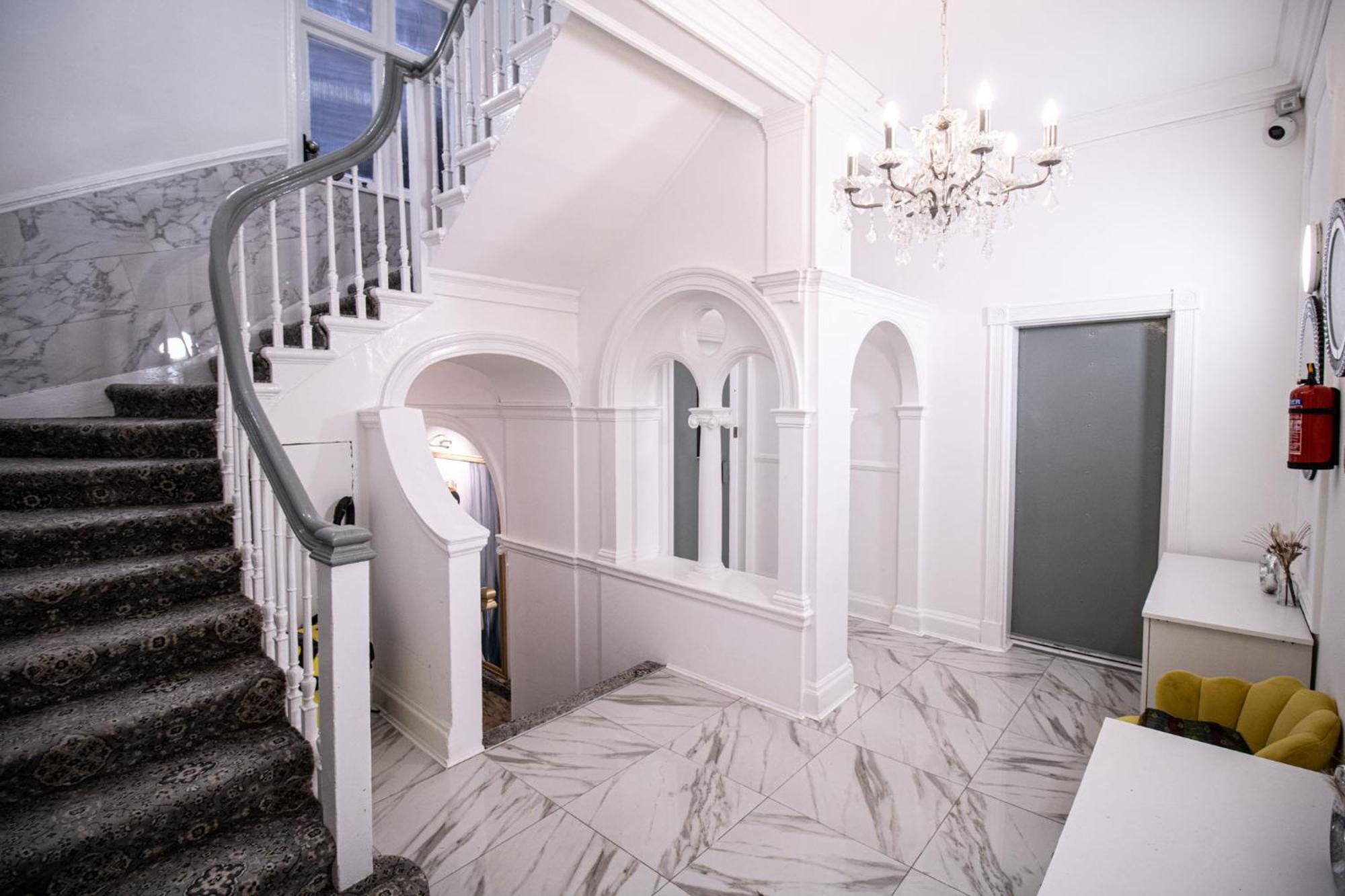 Spacious 3-bedroom In Exclusive Mayfair 7gc Leilighet *