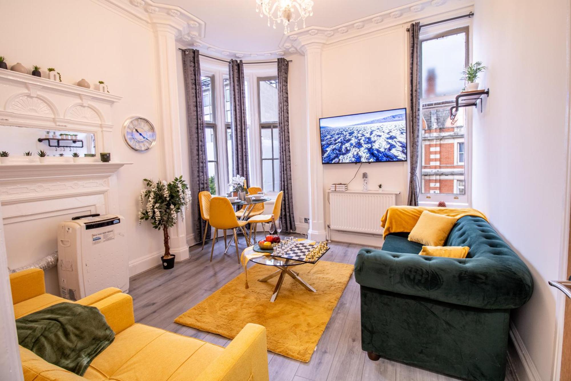Spacious 3-bedroom In Exclusive Mayfair 7gc * London