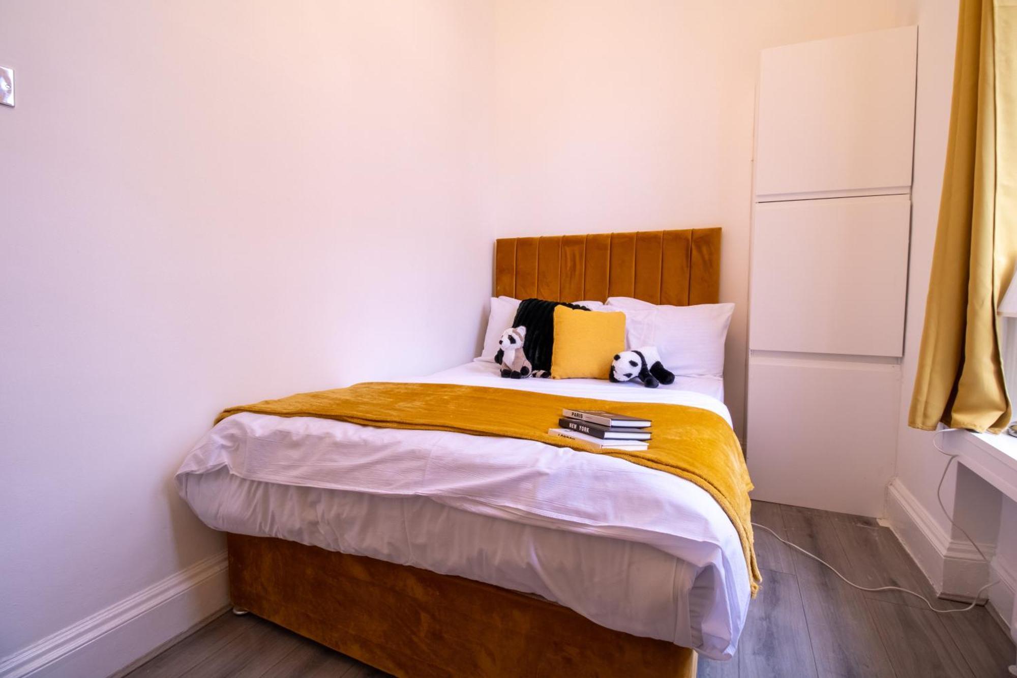Spacious 3-bedroom In Exclusive Mayfair 7gc Leilighet