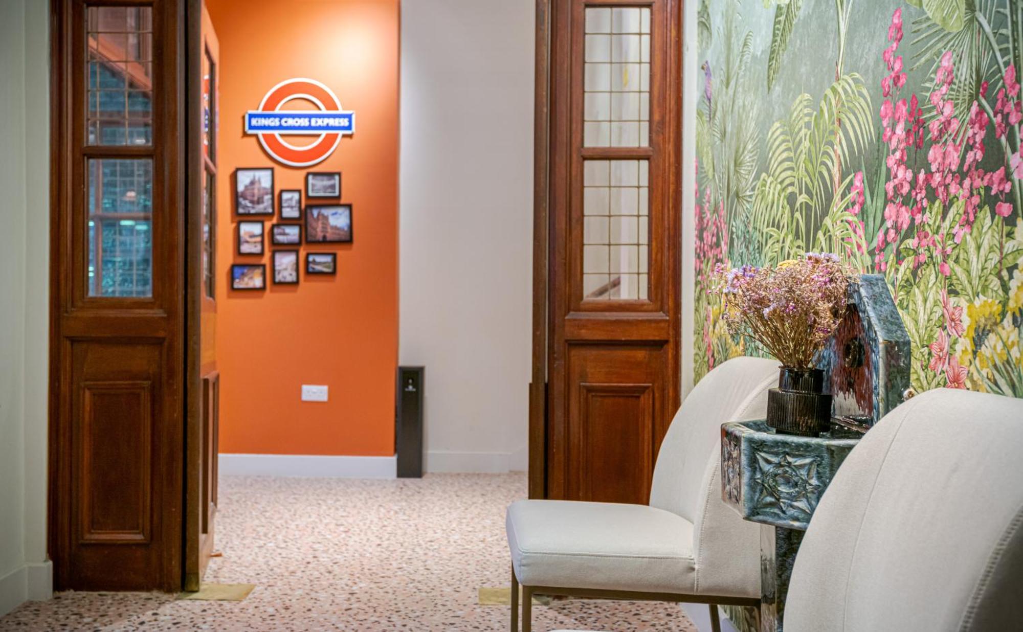 King's Cross Express Hotell 4*