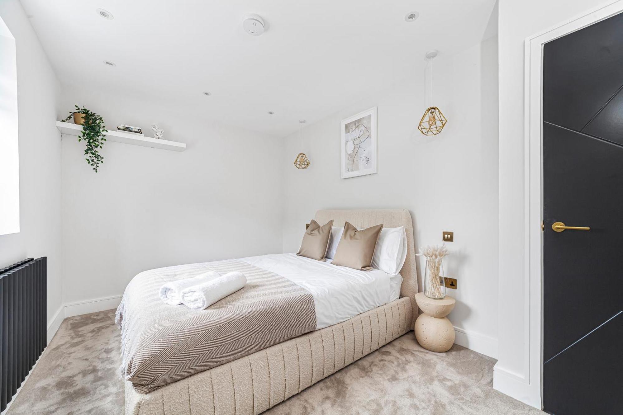 Arte - Serviced For Leisure And Business - Private Parking - 12 Minutes Walking From Wembley Stadium Apartment