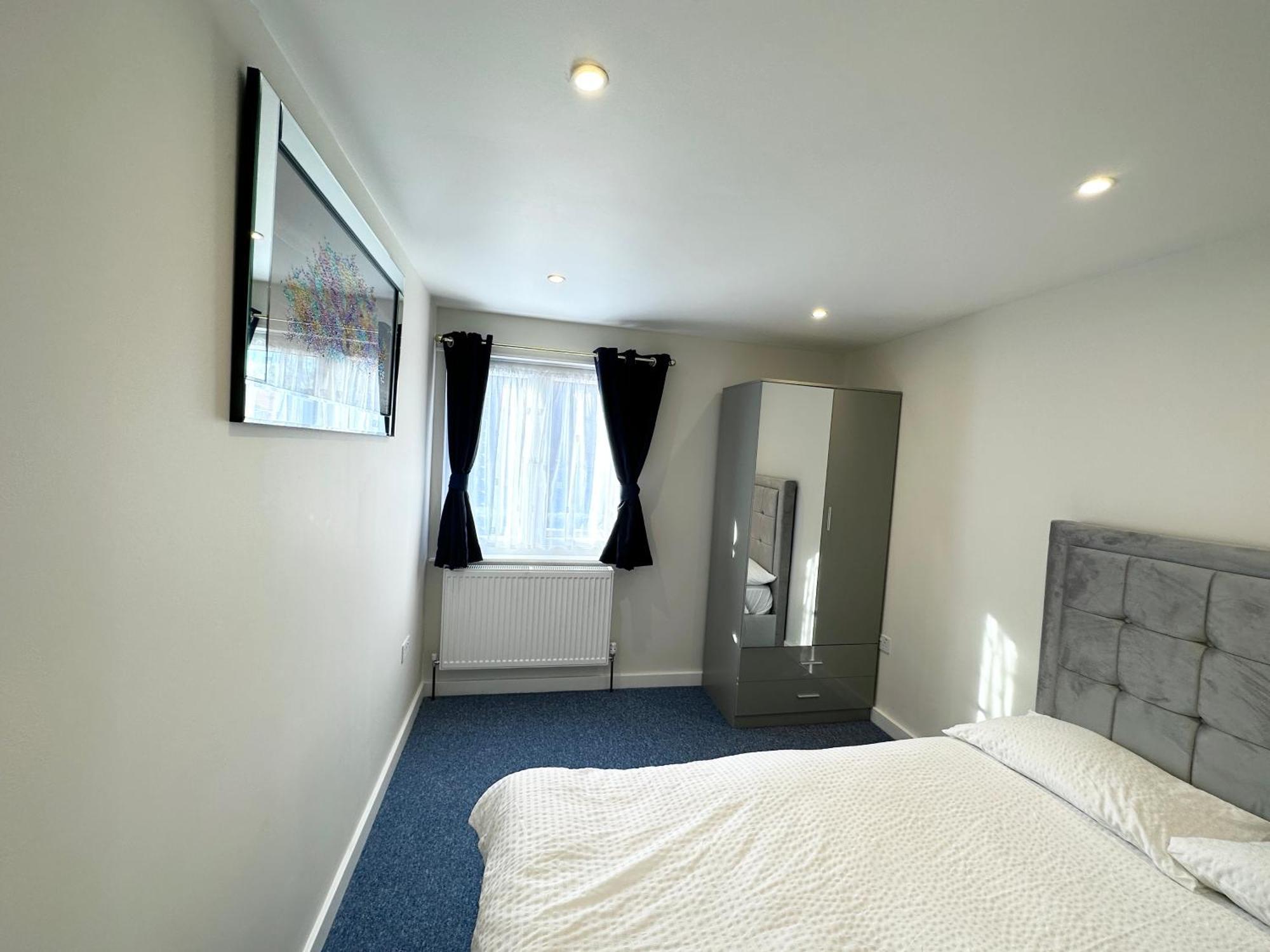 Apartamento Newly Renovated Bedrooms Near Train And Bus Station