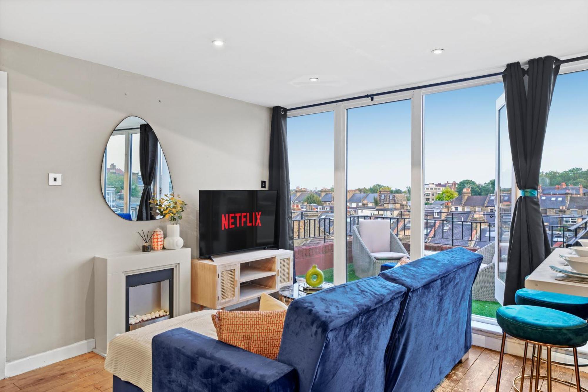 Beautiful Flat In Fulham - Great Views!- Sleeps 6 Apartment *