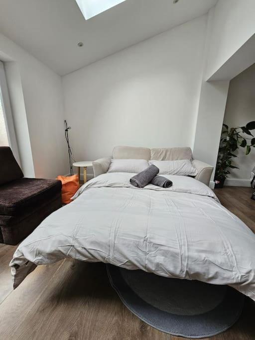 Leilighet Beautiful Garden Flat Near London