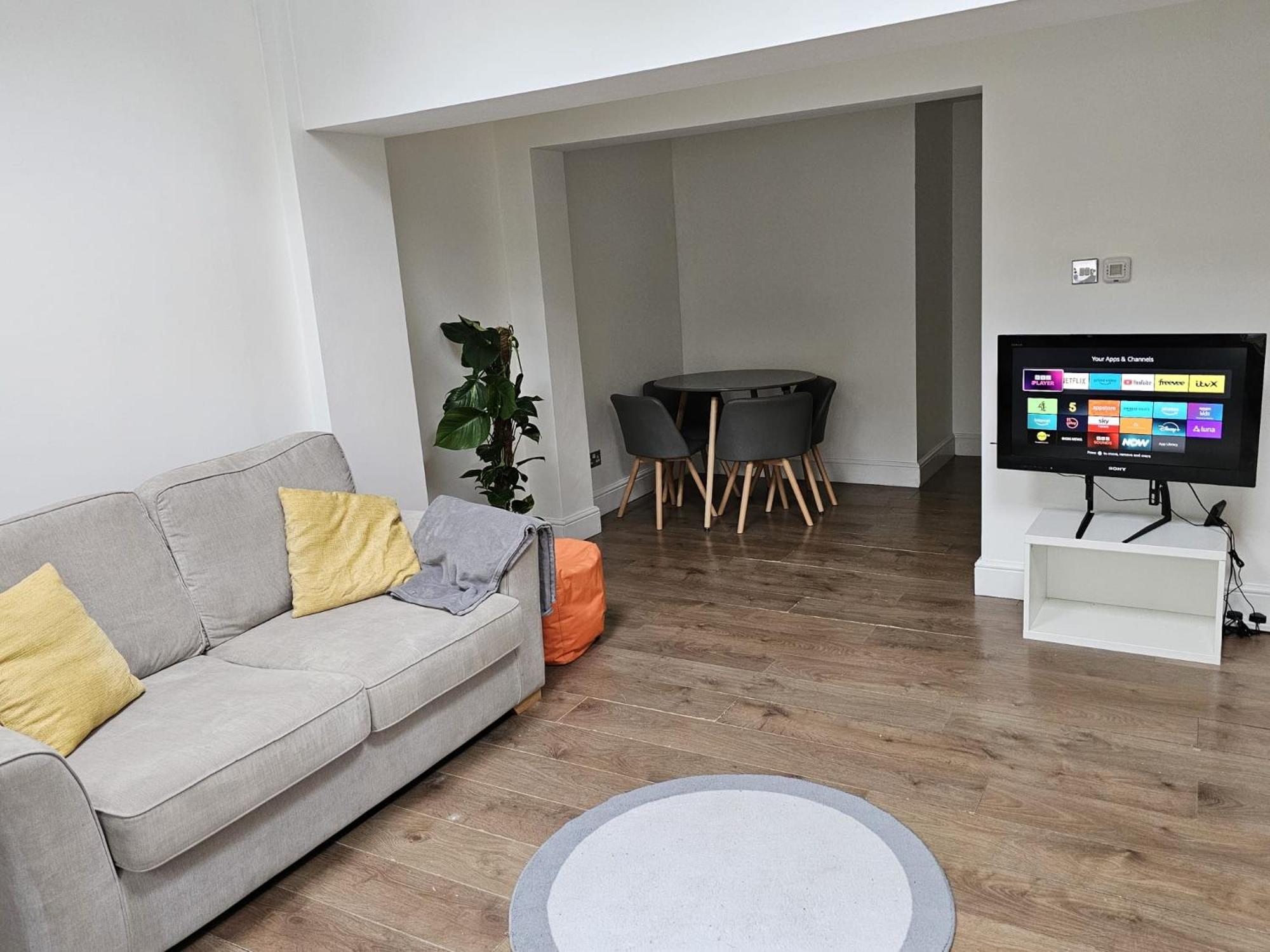 Leilighet Beautiful Garden Flat Near