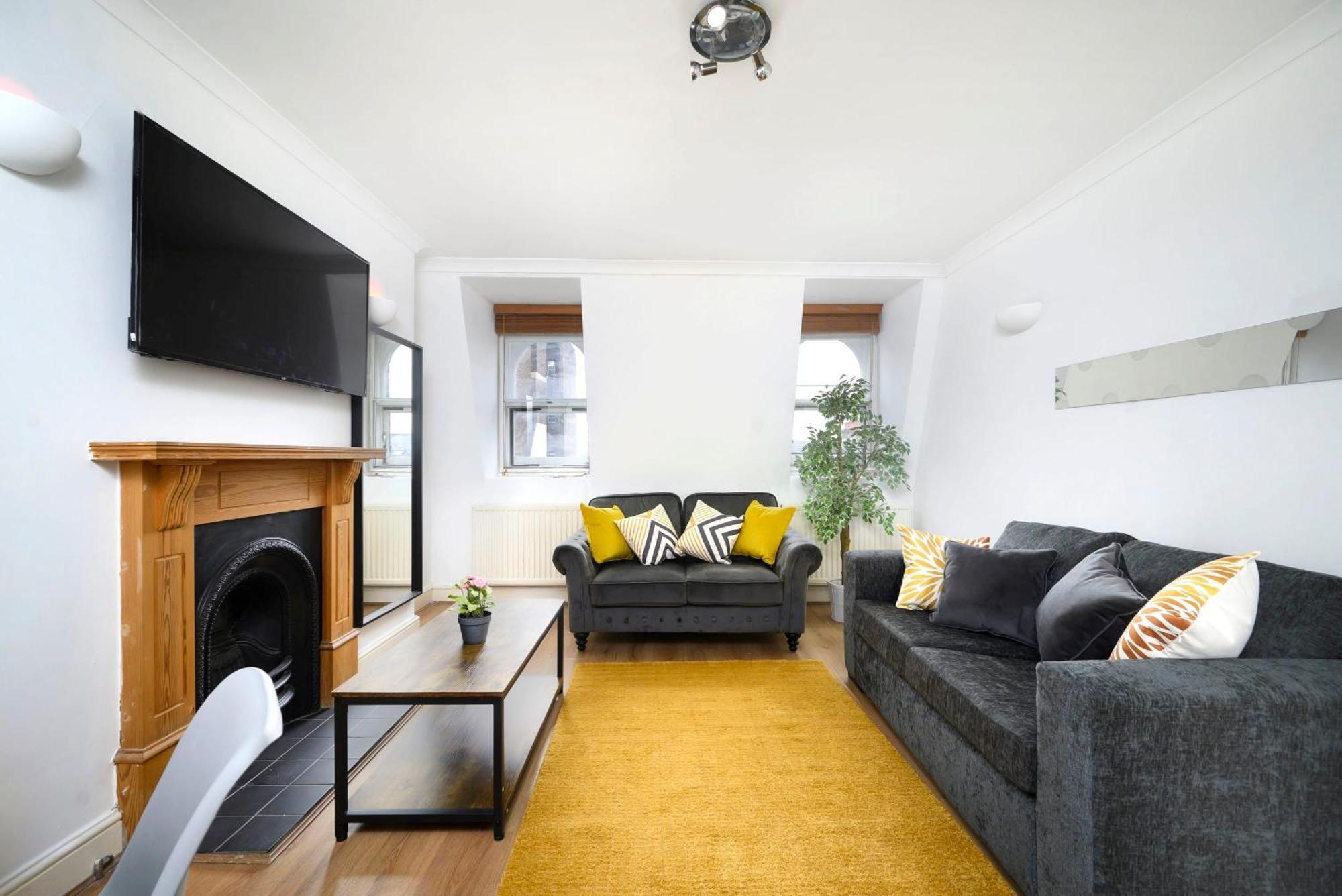Wonderful 2br Flat On Richmond Street Apartment