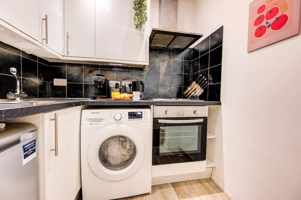 Hyde Park Apartment *