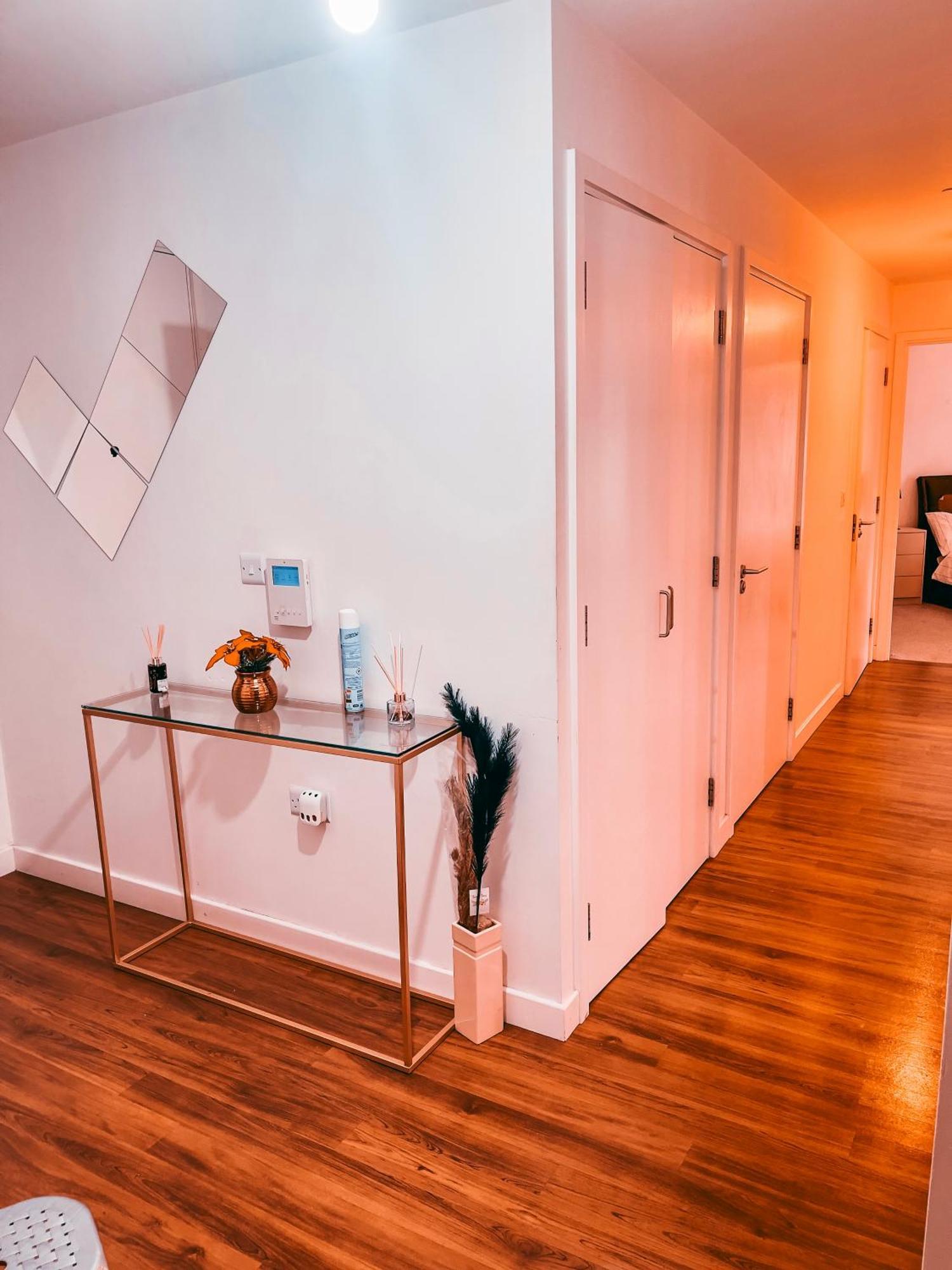 02 Arena View Apartment London