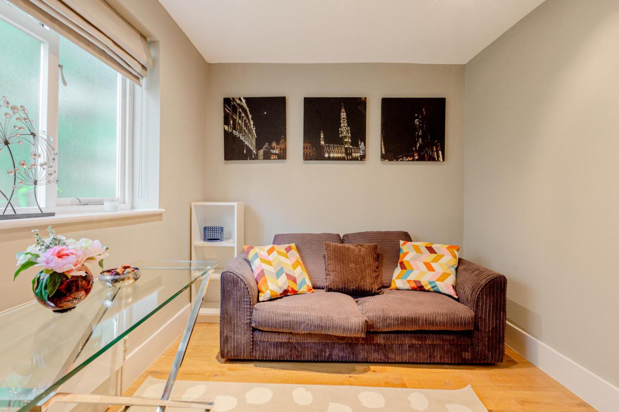 Fantastic Multilevel 3br, Vibrant Angel, 5min Tube London