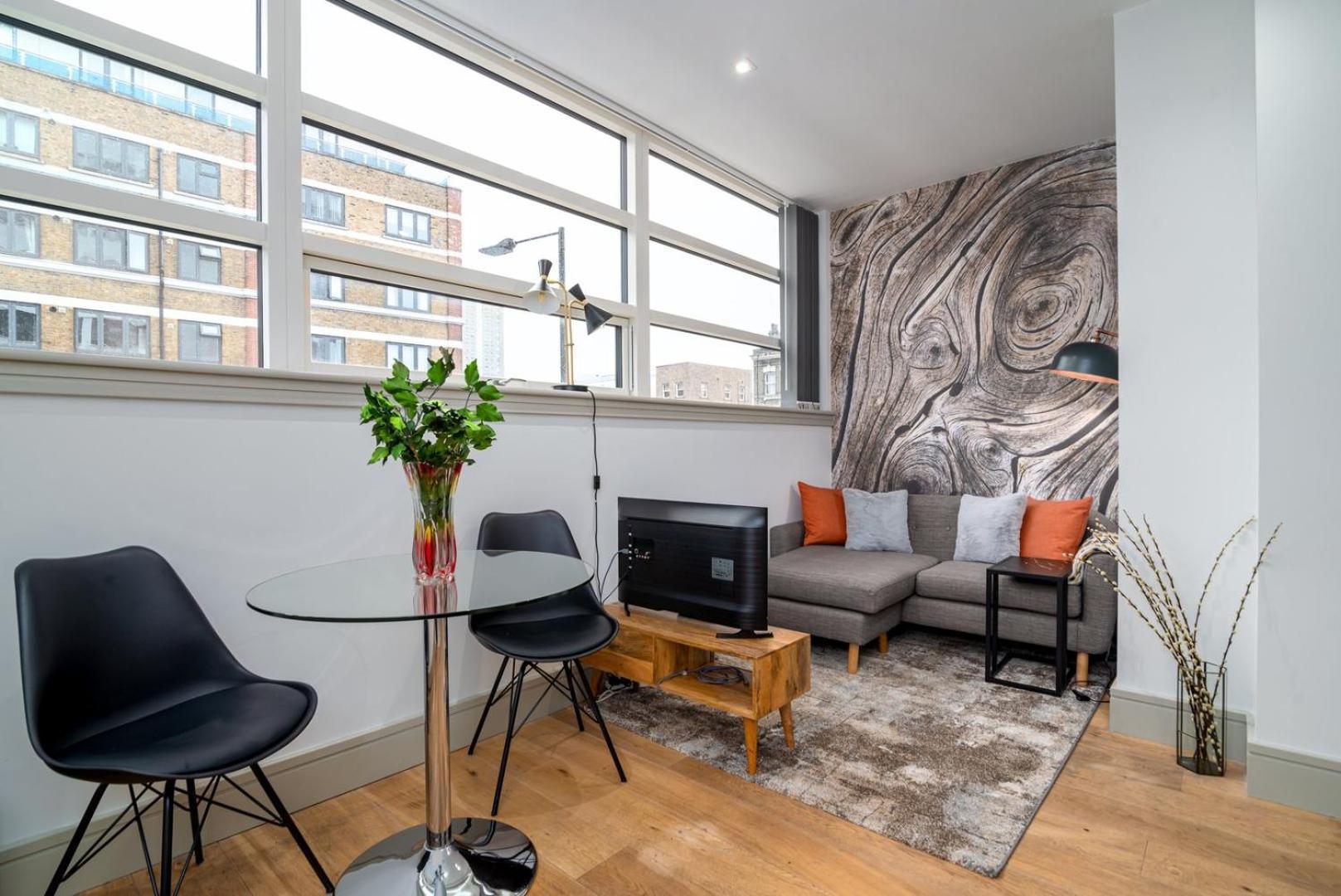Whitechapel Kindred Hosted By Guestready * London