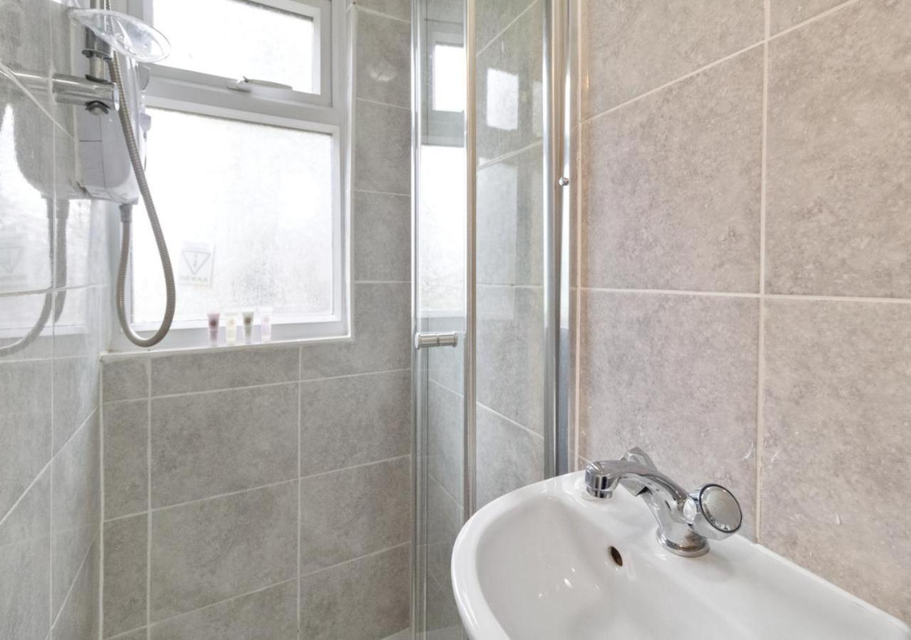 Downshill Way Lovely 4 Bedroom In Apartamento