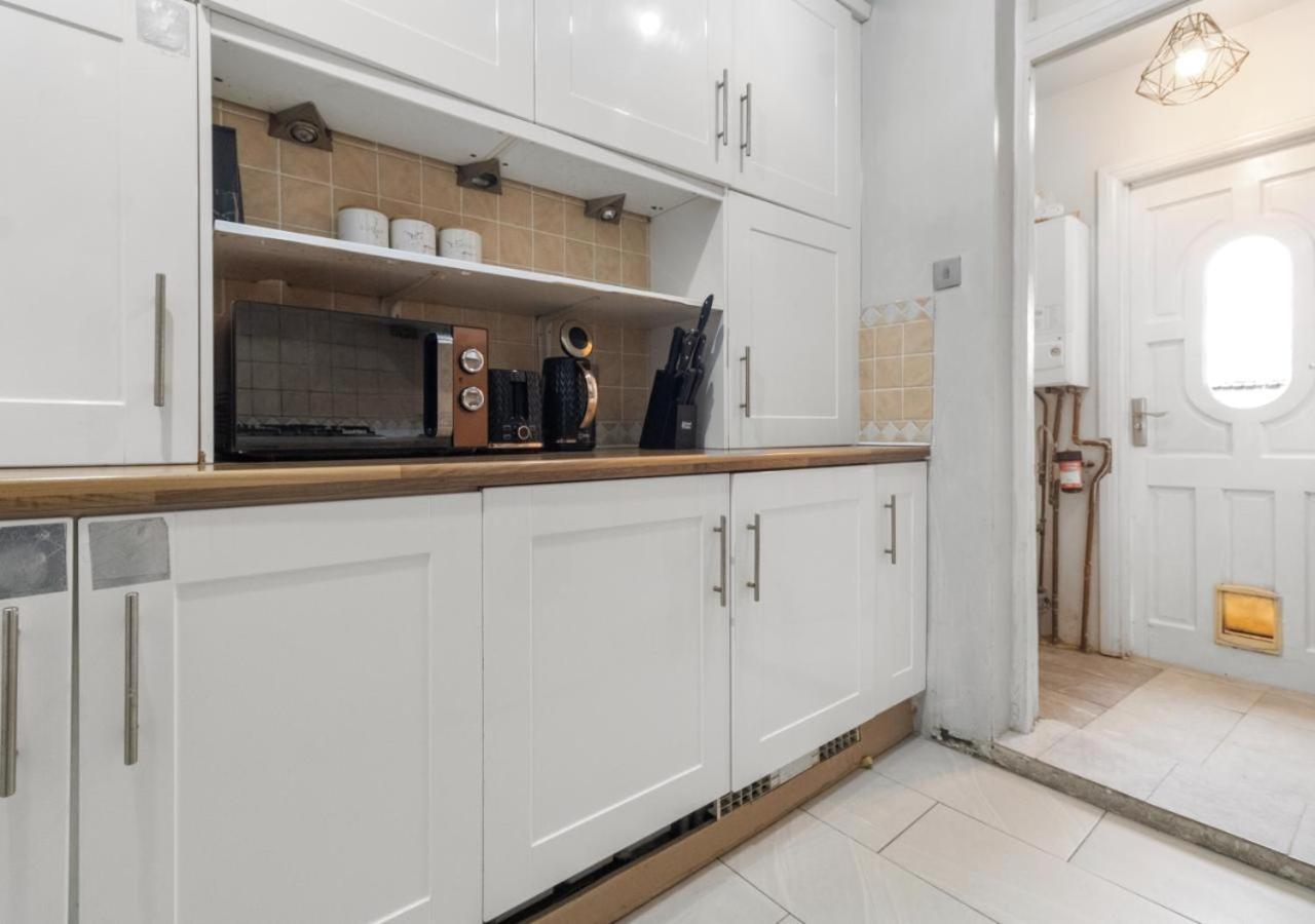 Downshill Way Lovely 4 Bedroom In Apartamento