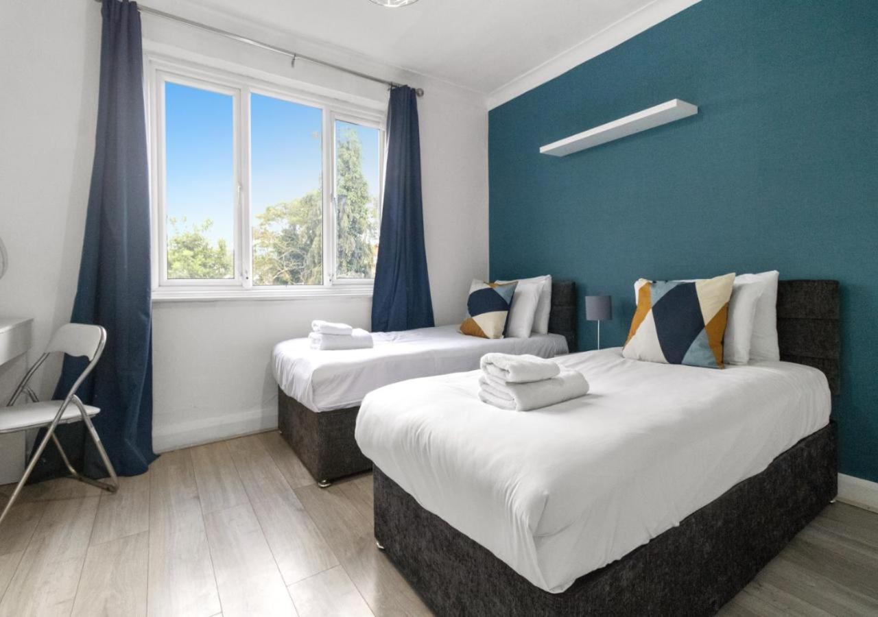 Downshill Way Lovely 4 Bedroom In Apartamento Londres