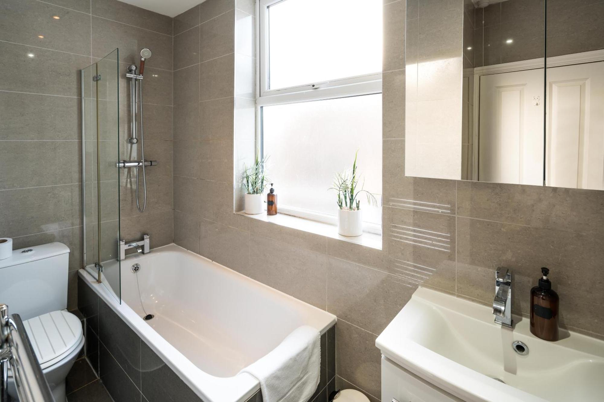 Wg2 New Kensington-olympia-central -westfields Apartment