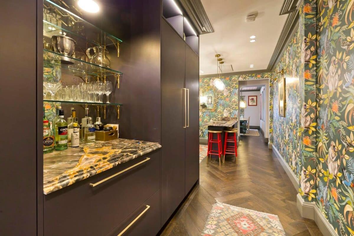 Long Discounts - 3 Bed Kensington Garden Flat Leilighet