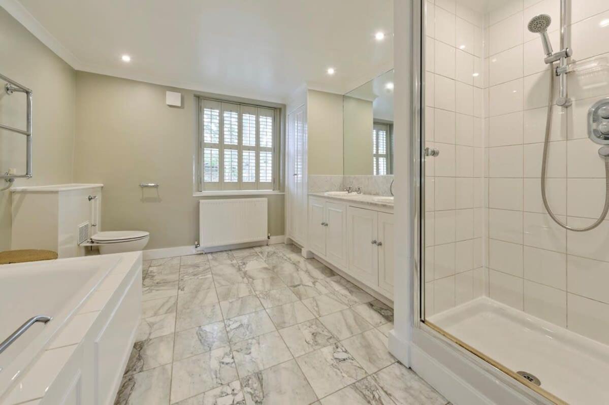 Fabulous 3 Bed Flat Chelsea * Londen