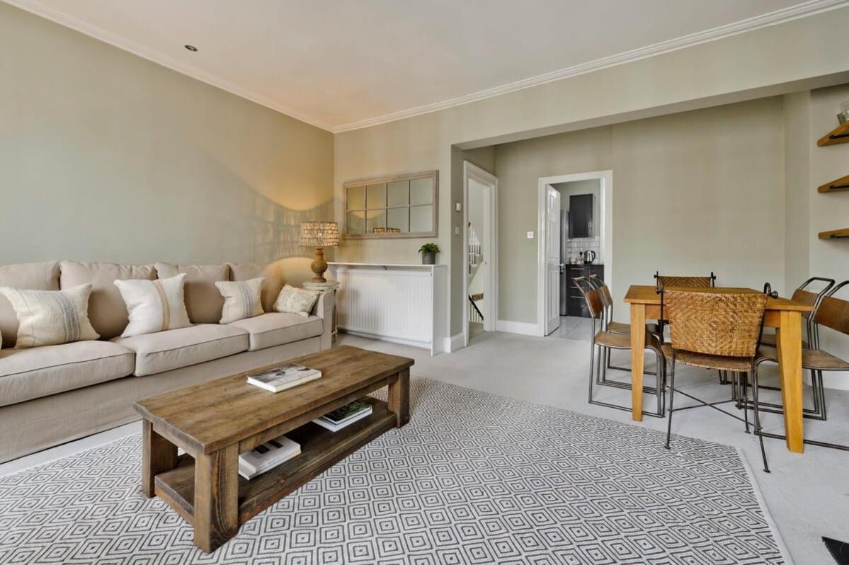 Appartement Fabulous 3 Bed Flat Chelsea Londen