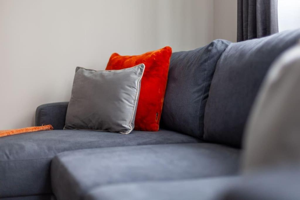 Elegant Retreat 1-bed Near Apartment London