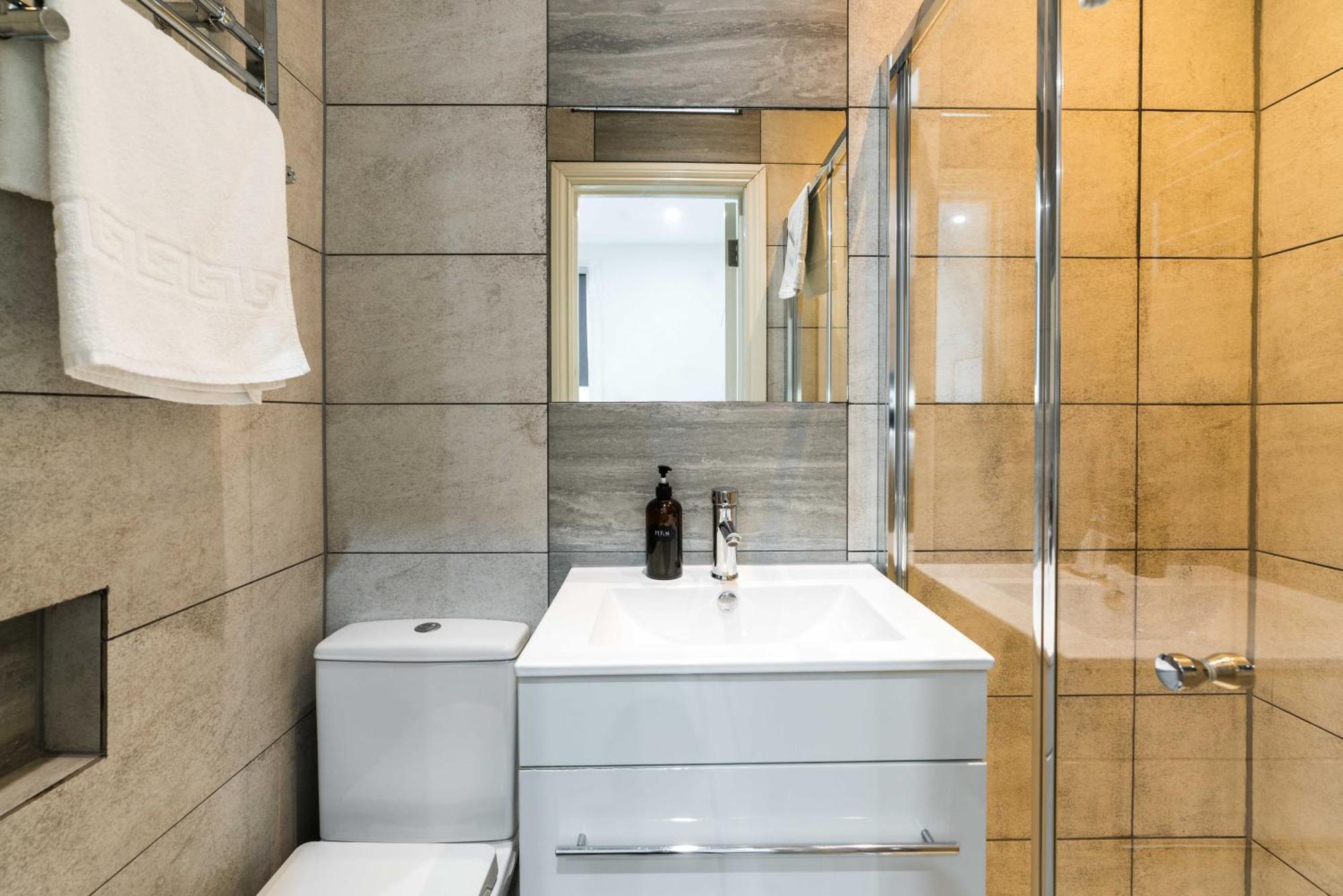 Apartment S1-4 Central - Self Equipped- 15 Minutes To Oxford Street & Marble Arch *