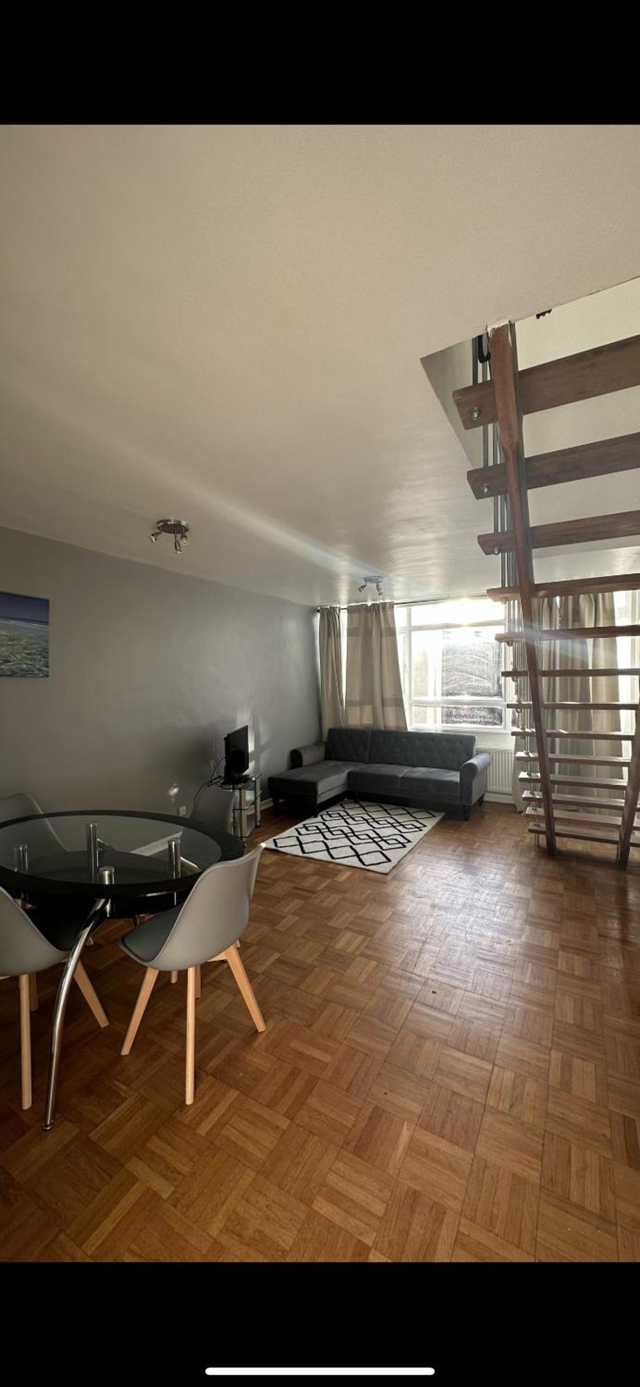 Apartment Leafy Sanctuary In Putney *