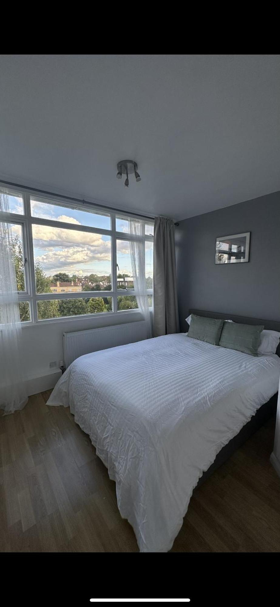 Leafy Sanctuary In Putney Apartment London