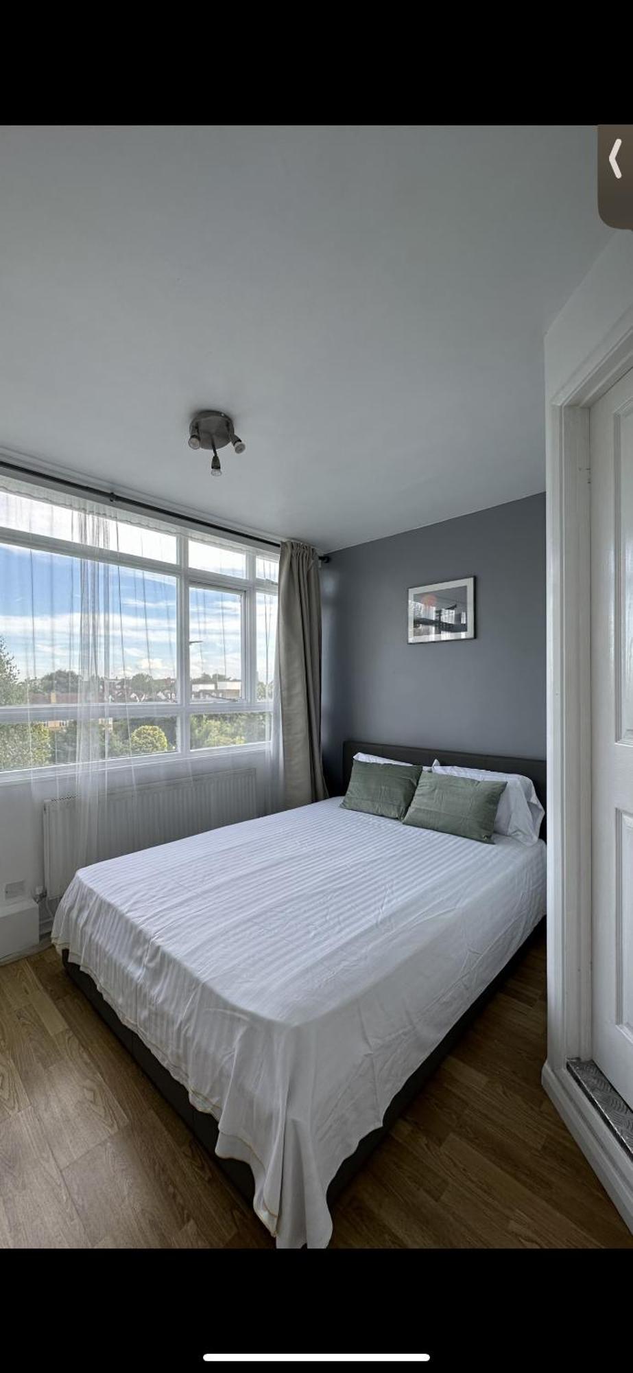 Leafy Sanctuary In Putney Apartment London