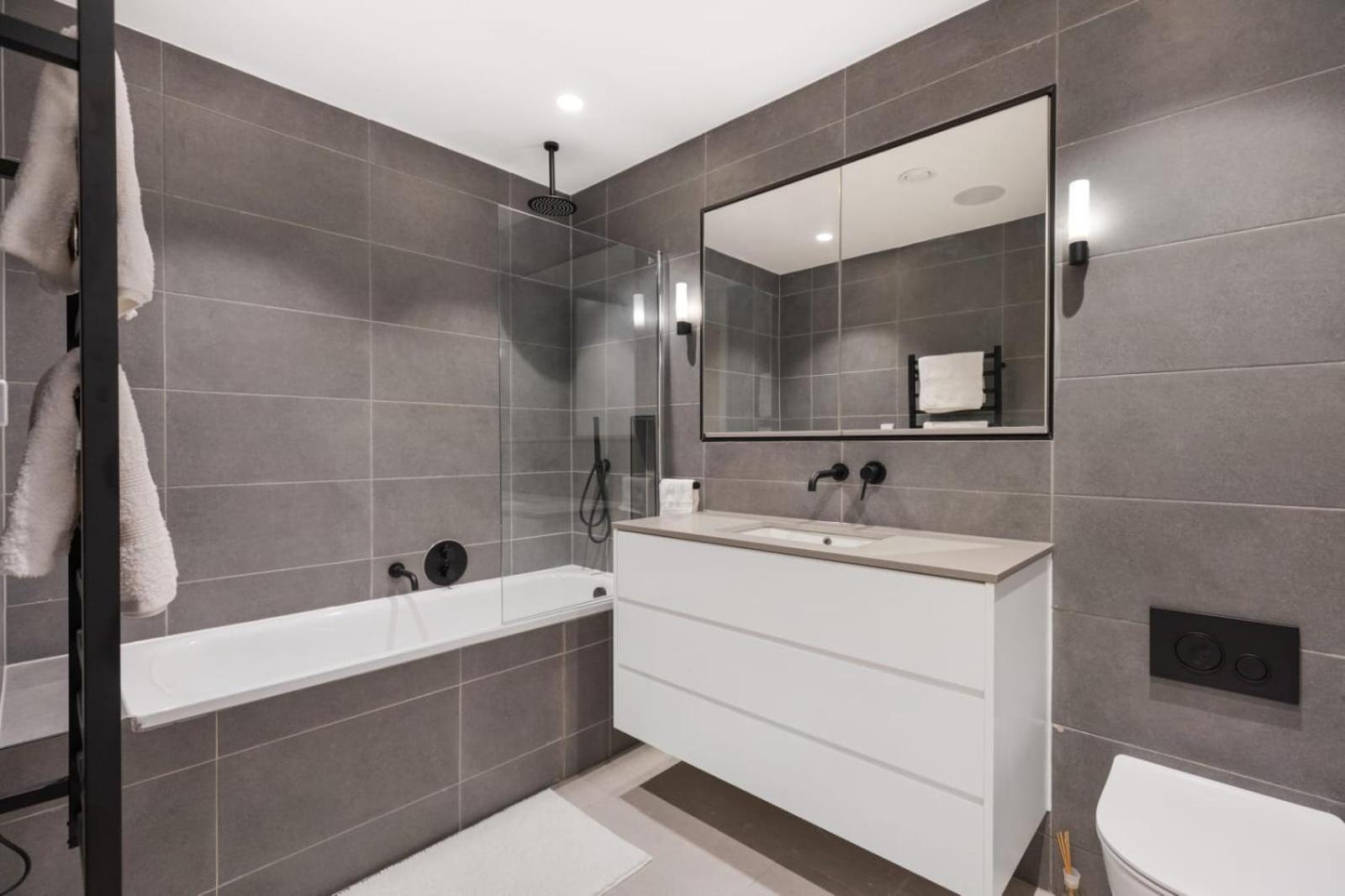 Melrose Place 7beds Free Wifi Wembley Stadium 15mins To * Londres