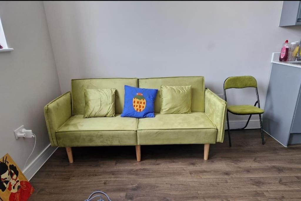 Apartment Stylish And Spacious New Flat London